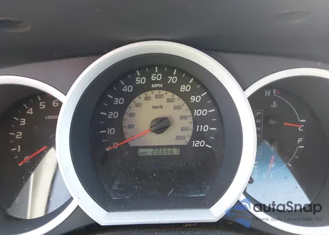 2009 Toyota Tacoma Prerunner V6 z USA, uszkodzony, nr VIN 3TMJU62N59M079695